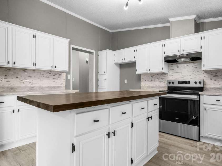 3196 Corkie Drive, Granite Falls, NC 28630.  MLS# CAR4385954, YatesRealty ID 28930. 