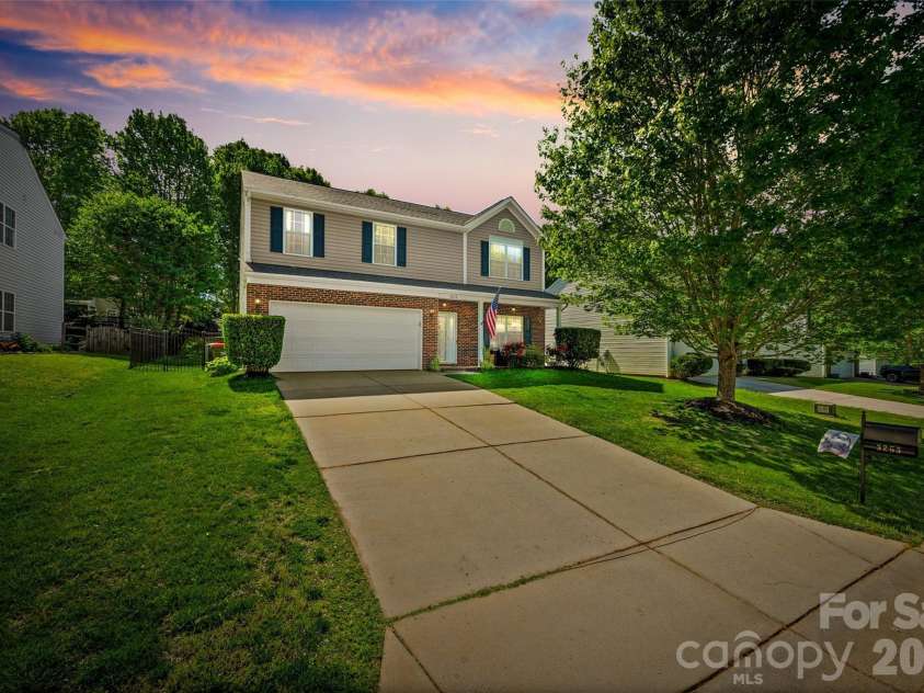 3253 Wicklow Lane, Clover, SC 29710.  MLS# CAR4369845, YatesRealty ID 28931. 