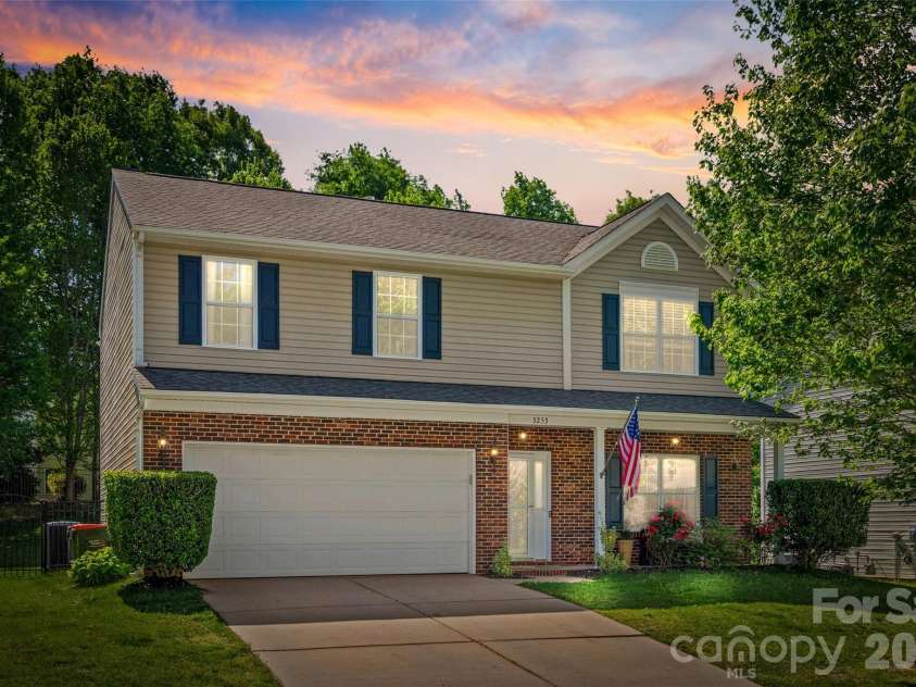 3253 Wicklow Lane, Clover, SC 29710.  MLS# CAR4369845, YatesRealty ID 28931. 