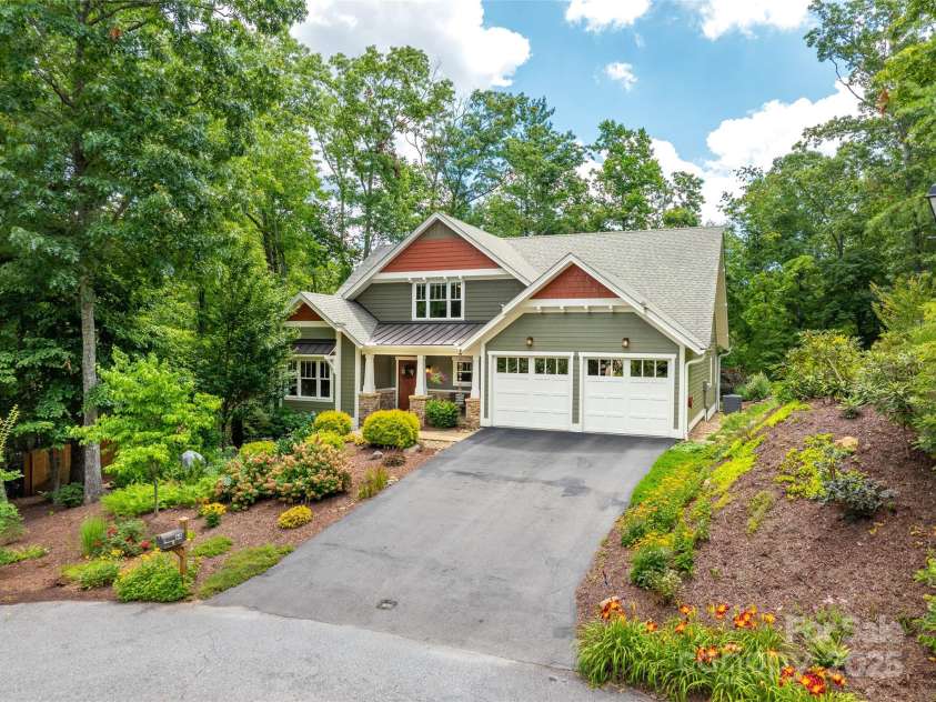 64 Nuthatch Court, Fairview, NC 28730.  MLS# CAR4280456, YatesRealty ID 28932. 