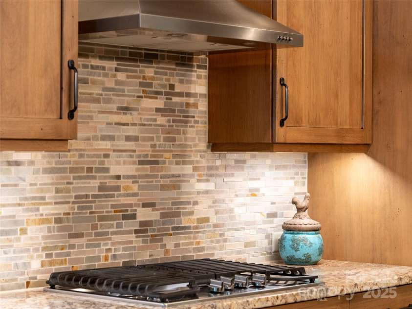 64 Nuthatch Court, Fairview, NC 28730.  MLS# CAR4280456, YatesRealty ID 28932. 