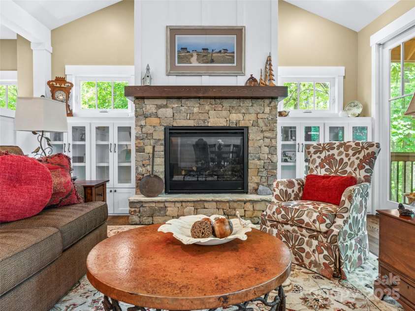 64 Nuthatch Court, Fairview, NC 28730.  MLS# CAR4280456, YatesRealty ID 28932. 