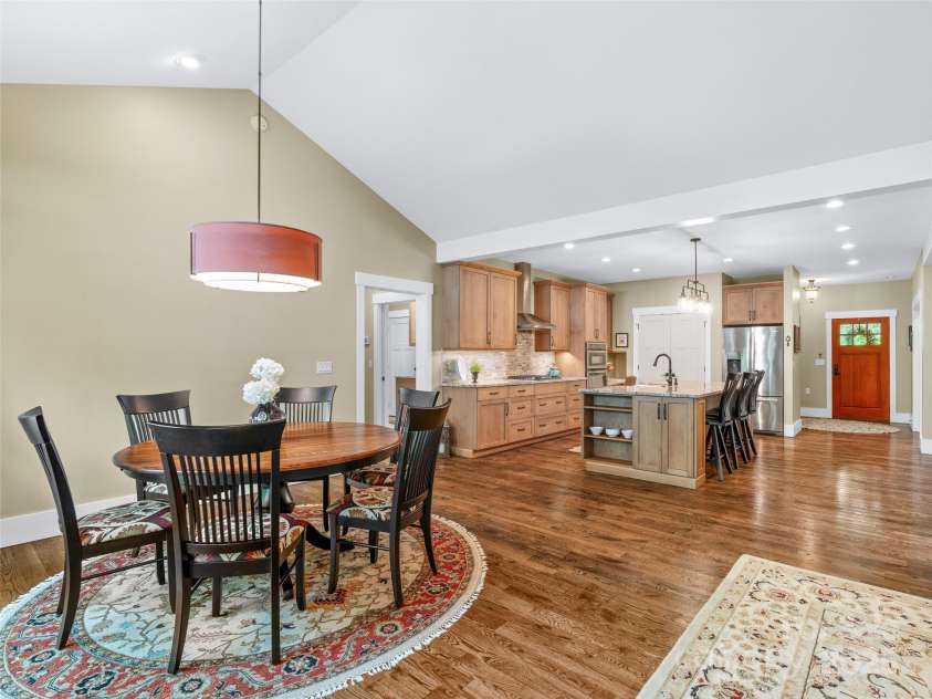 64 Nuthatch Court, Fairview, NC 28730.  MLS# CAR4280456, YatesRealty ID 28932. 