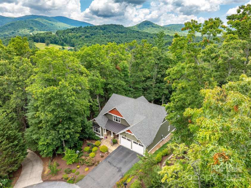 64 Nuthatch Court, Fairview, NC 28730.  MLS# CAR4280456, YatesRealty ID 28932. 