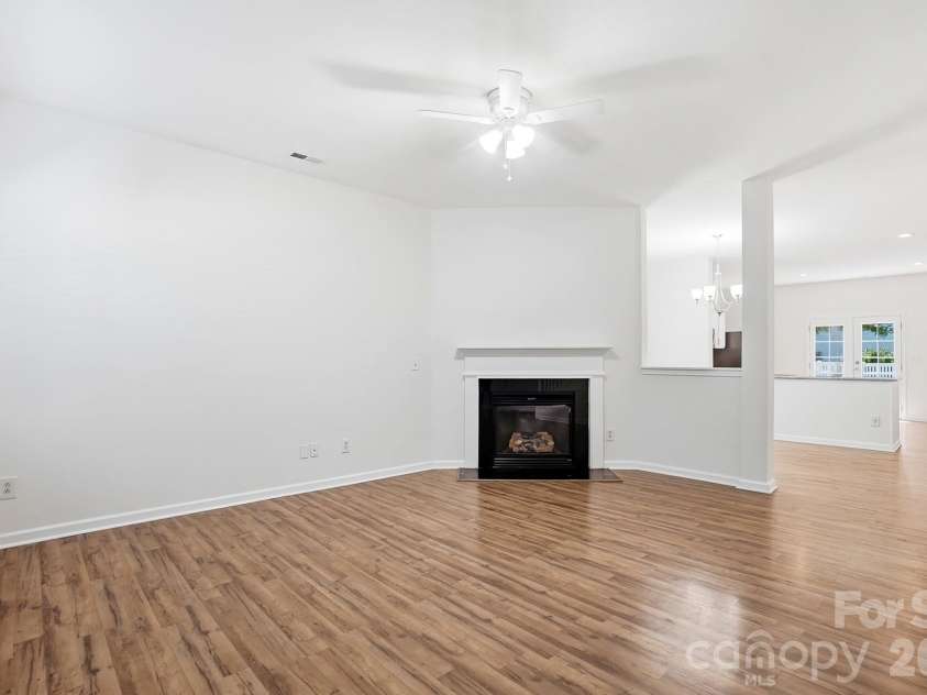 949 Willow Creek Drive, Gastonia, NC 28054.  MLS# CAR4380831, YatesRealty ID 28932. 