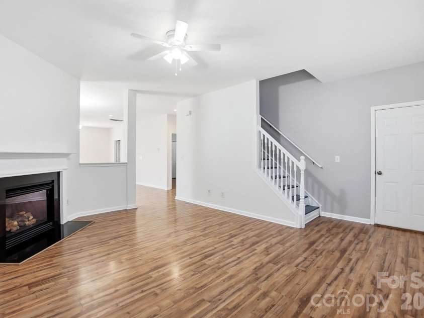 949 Willow Creek Drive, Gastonia, NC 28054.  MLS# CAR4380831, YatesRealty ID 28932. 