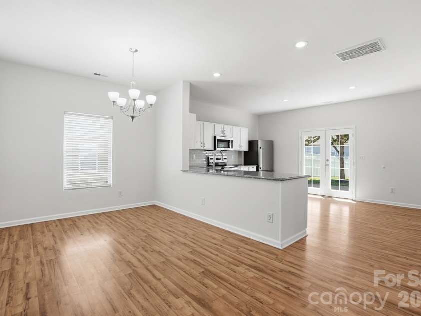 949 Willow Creek Drive, Gastonia, NC 28054.  MLS# CAR4380831, YatesRealty ID 28932. 