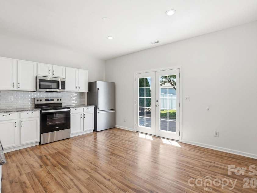 949 Willow Creek Drive, Gastonia, NC 28054.  MLS# CAR4380831, YatesRealty ID 28932. 