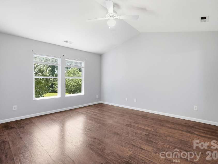 949 Willow Creek Drive, Gastonia, NC 28054.  MLS# CAR4380831, YatesRealty ID 28932. 