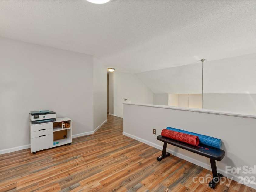 14130 Misty Brook Lane, Charlotte, NC 28273.  MLS# CAR4274455, YatesRealty ID 28933. 