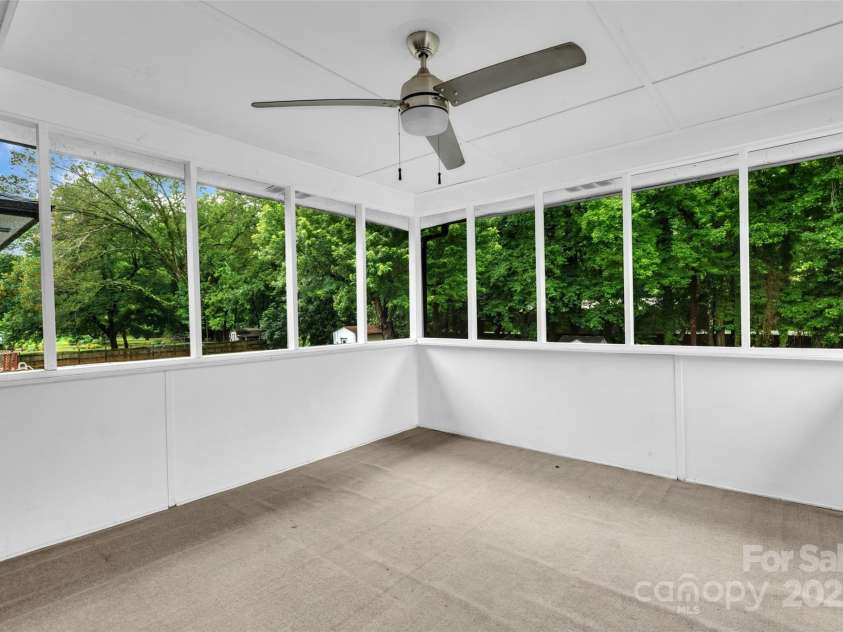 5633 Mallard Drive, Charlotte, NC 28227.  MLS# CAR4260160, YatesRealty ID 28934. 