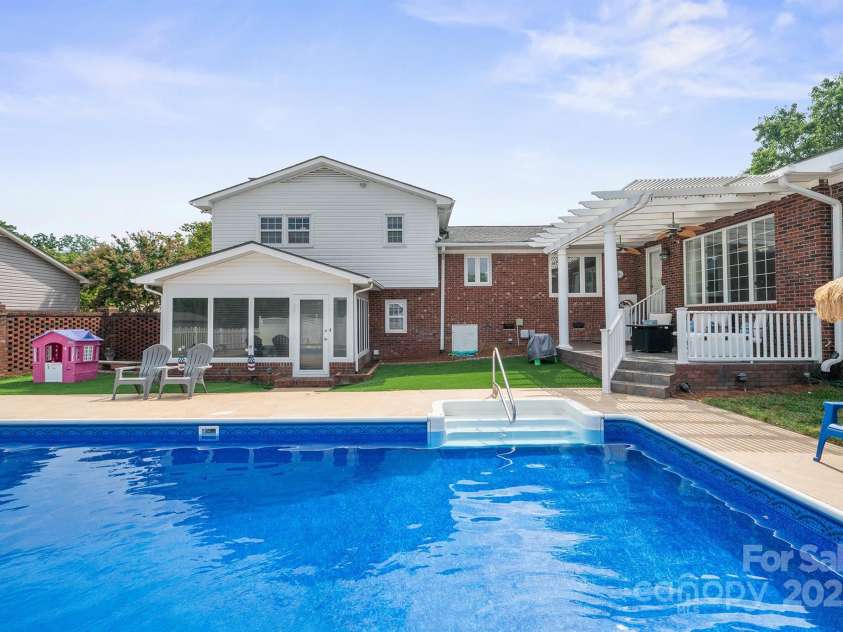 414 2nd Street, Faith, NC 28146.  MLS# CAR4283856, YatesRealty ID 28936. So refreshing