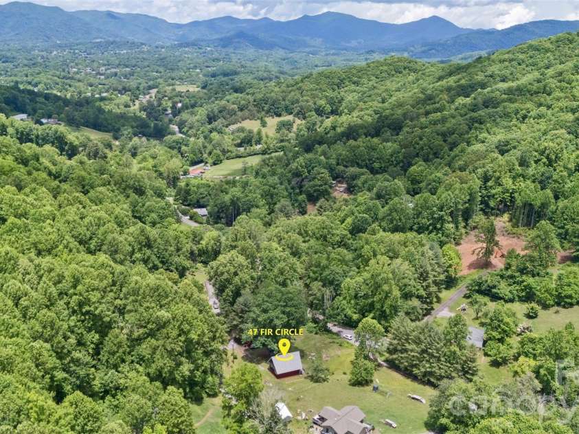 47 Fir Circle, Canton, NC 28716.  MLS# CAR4385612, YatesRealty ID 28936. 