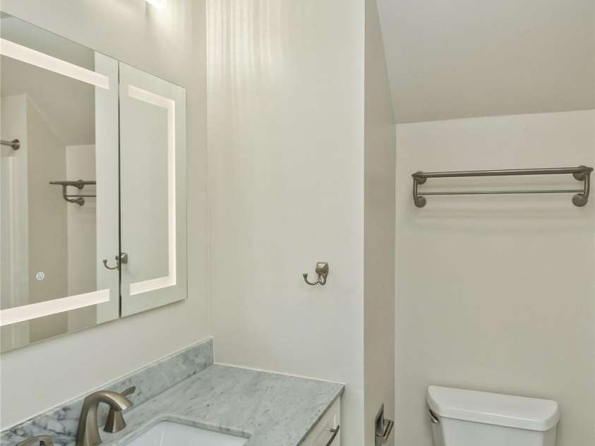 47 Fir Circle, Canton, NC 28716.  MLS# CAR4385612, YatesRealty ID 28936. Second level full bath
