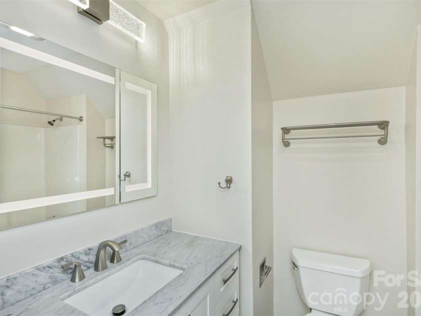 47 Fir Circle, Canton, NC 28716.  MLS# CAR4385612, YatesRealty ID 28936. Second levle full bath