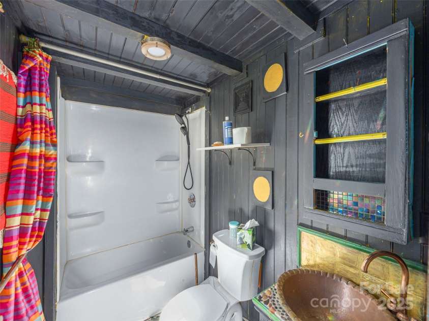 221 John Tate Drive, Fletcher, NC 28732.  MLS# CAR4285398, YatesRealty ID 28937. 