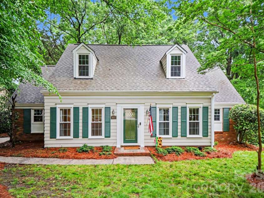 8644 Kirchenbaum Drive, Charlotte, NC 28210.  MLS# CAR4386953, YatesRealty ID 28937. 1.5 Story Cape Cod