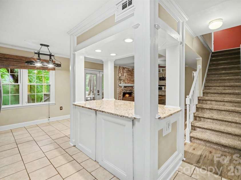 8644 Kirchenbaum Drive, Charlotte, NC 28210.  MLS# CAR4386953, YatesRealty ID 28937. Kitchen featuring Island