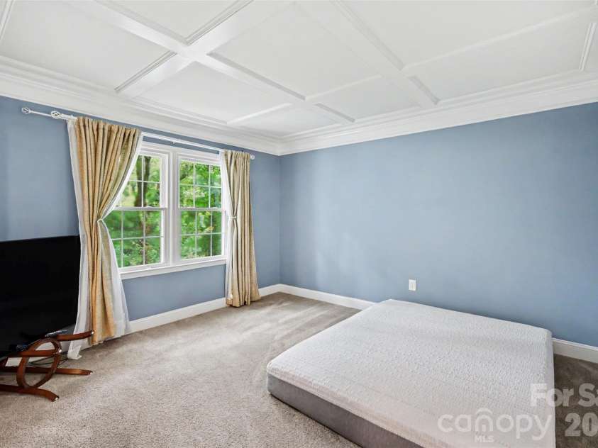 8644 Kirchenbaum Drive, Charlotte, NC 28210.  MLS# CAR4386953, YatesRealty ID 28937. Primary Bedroom