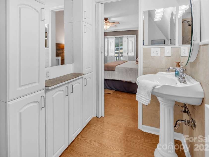 7608 Zermatt Lane, Charlotte, NC 28226.  MLS# CAR4283593, YatesRealty ID 28938. Sink features dedicated water heater for faster hot water