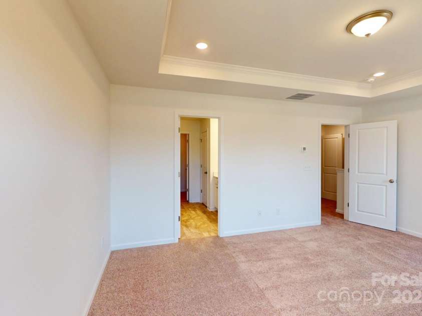 4009 Lawnview Drive, Charlotte, NC 28269.  MLS# CAR4264501, YatesRealty ID 28939. Owners suite