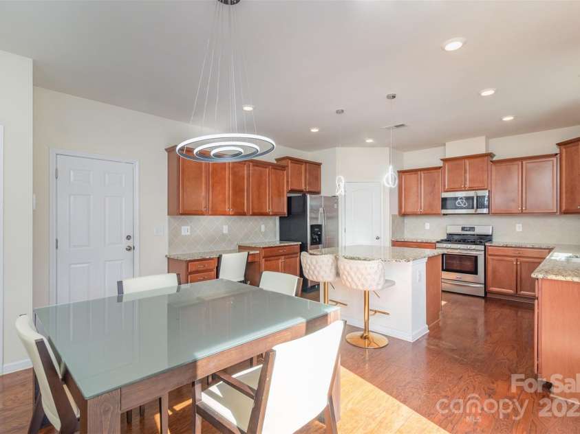 10422 Ebbets Road, Charlotte, NC 28273.  MLS# CAR4216565, YatesRealty ID 2894. 