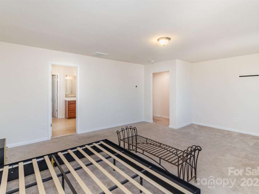 10422 Ebbets Road, Charlotte, NC 28273.  MLS# CAR4216565, YatesRealty ID 2894. 