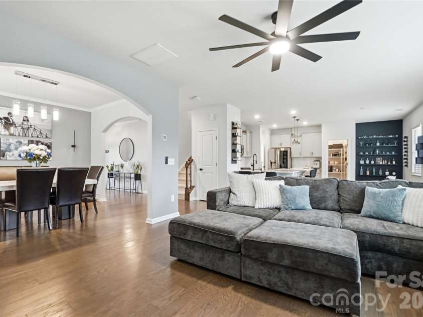 16009 Duval Drive, Charlotte, NC 28273.  MLS# CAR4387647, YatesRealty ID 28943. 