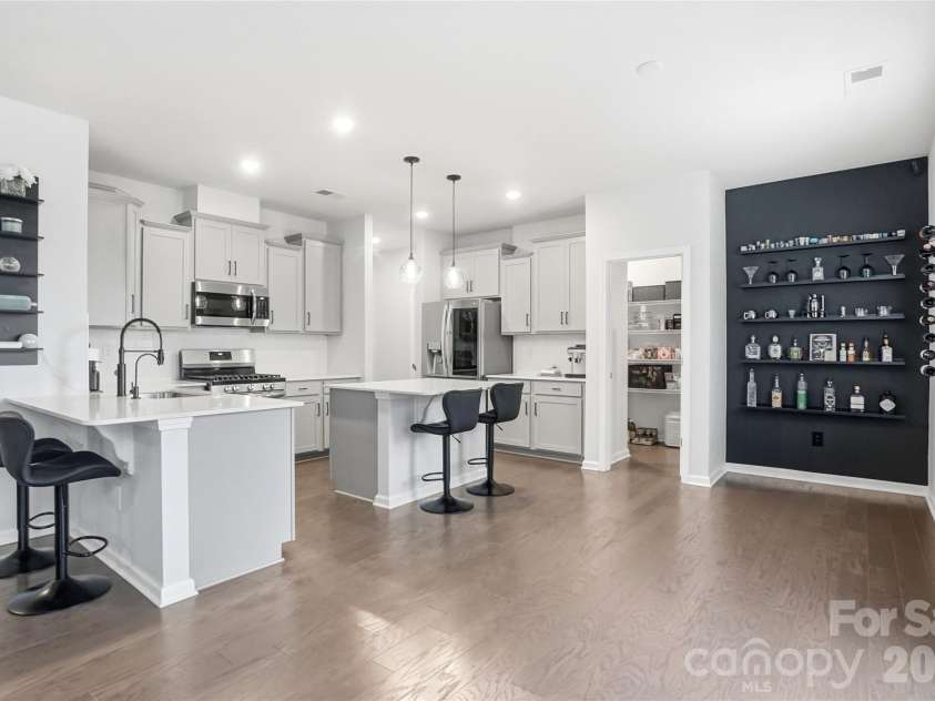 16009 Duval Drive, Charlotte, NC 28273.  MLS# CAR4387647, YatesRealty ID 28943. 