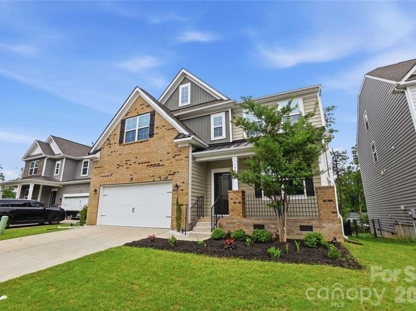 16009 Duval Drive, Charlotte, NC 28273.  MLS# CAR4387647, YatesRealty ID 28943. 