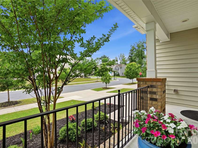 16009 Duval Drive, Charlotte, NC 28273.  MLS# CAR4387647, YatesRealty ID 28943. Front porch