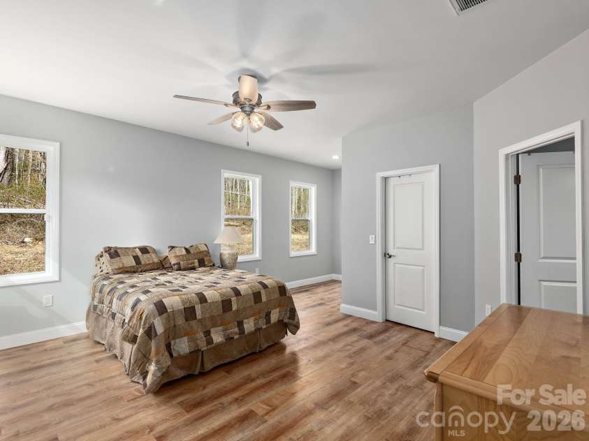 1230 Terrys Gap Road, Hendersonville, NC 28792.  MLS# CAR4342628, YatesRealty ID 28944. 
