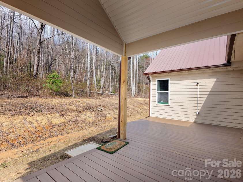 1230 Terrys Gap Road, Hendersonville, NC 28792.  MLS# CAR4342628, YatesRealty ID 28944. 