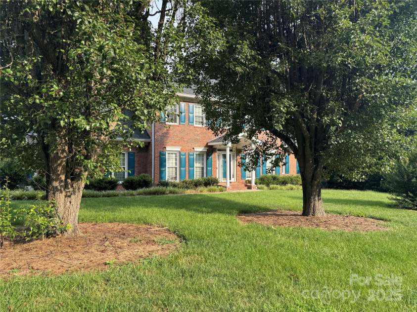 2085 Cavendale Drive, Rock Hill, SC 29732.  MLS# CAR4279302, YatesRealty ID 28945. 