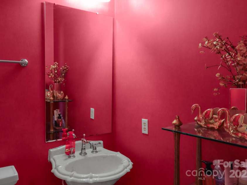 2085 Cavendale Drive, Rock Hill, SC 29732.  MLS# CAR4279302, YatesRealty ID 28945. 