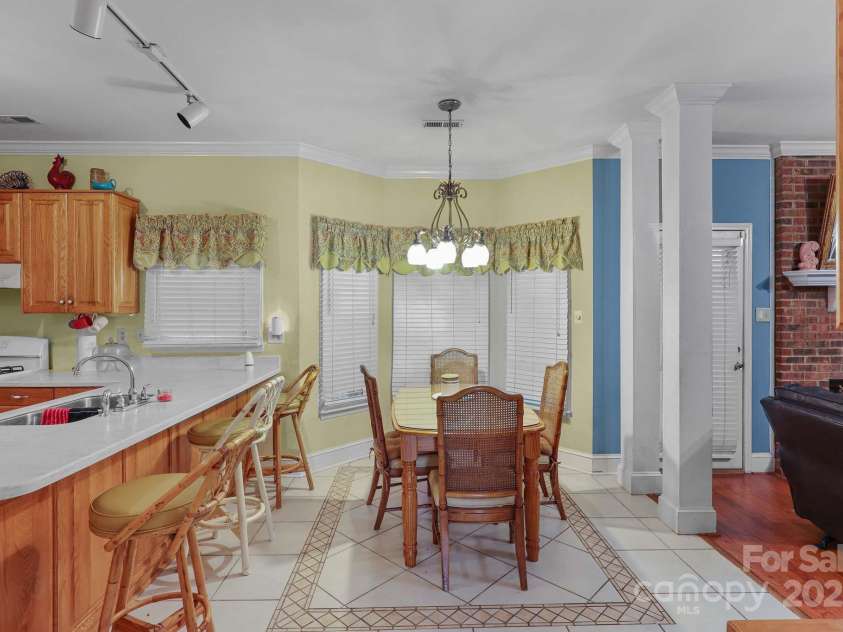 2085 Cavendale Drive, Rock Hill, SC 29732.  MLS# CAR4279302, YatesRealty ID 28945. 