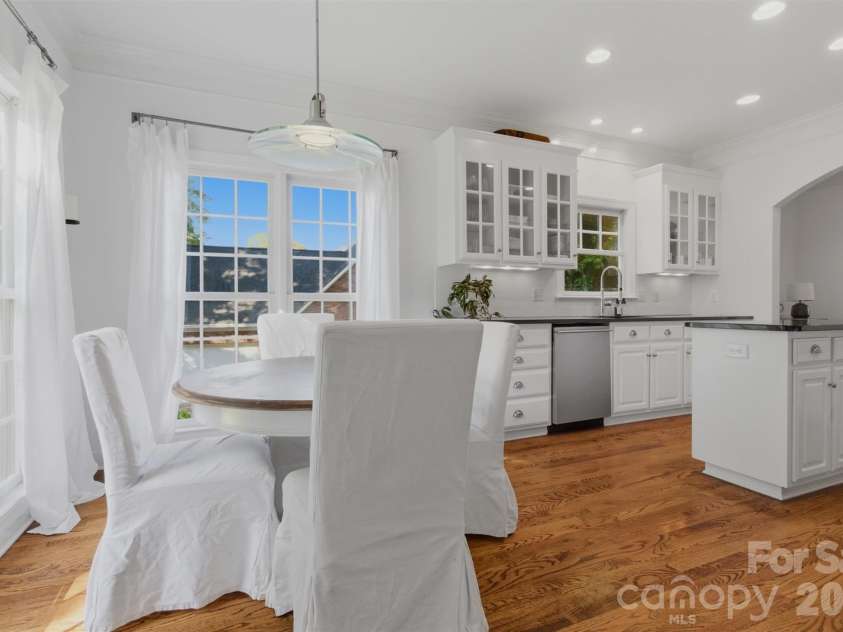 2925 Arbor Knoll, Concord, NC 28025.  MLS# CAR4380633, YatesRealty ID 28948. Dining area flowing into well-equipped kitchen