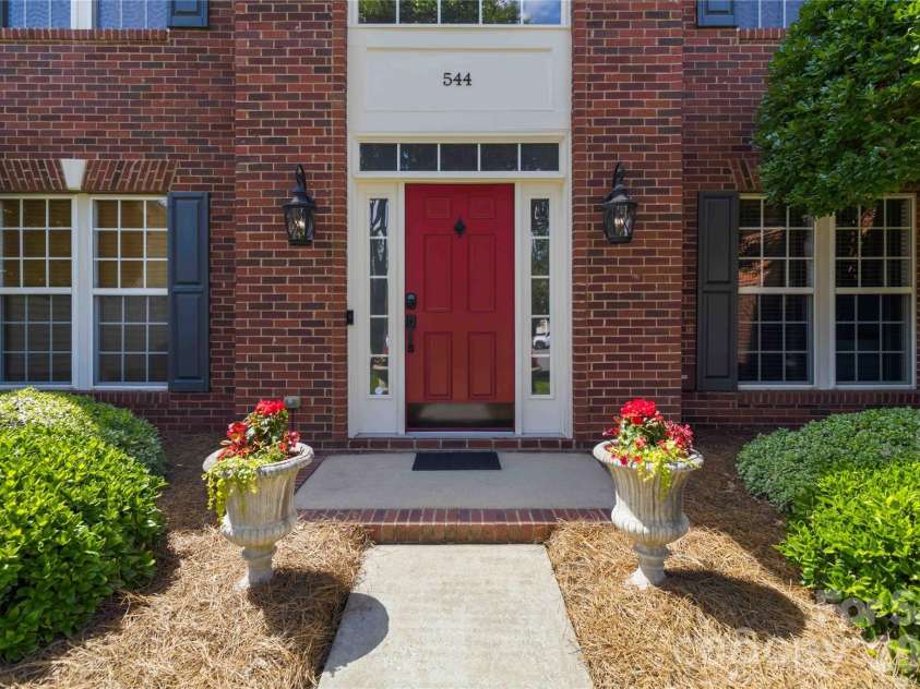 544 Saint George Road, Fort Mill, SC 29708.  MLS# CAR4384455, YatesRealty ID 28949. 