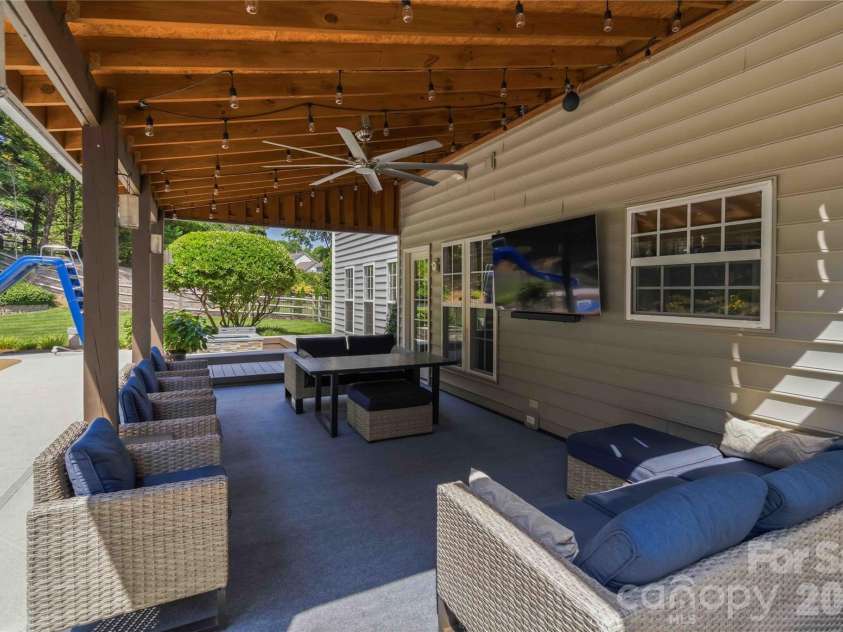 544 Saint George Road, Fort Mill, SC 29708.  MLS# CAR4384455, YatesRealty ID 28949. 