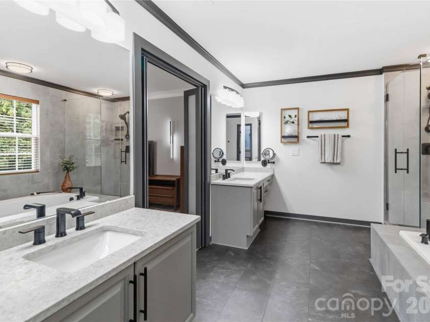 544 Saint George Road, Fort Mill, SC 29708.  MLS# CAR4384455, YatesRealty ID 28949. 