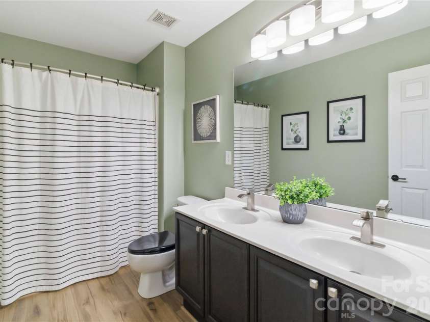 544 Saint George Road, Fort Mill, SC 29708.  MLS# CAR4384455, YatesRealty ID 28949. 