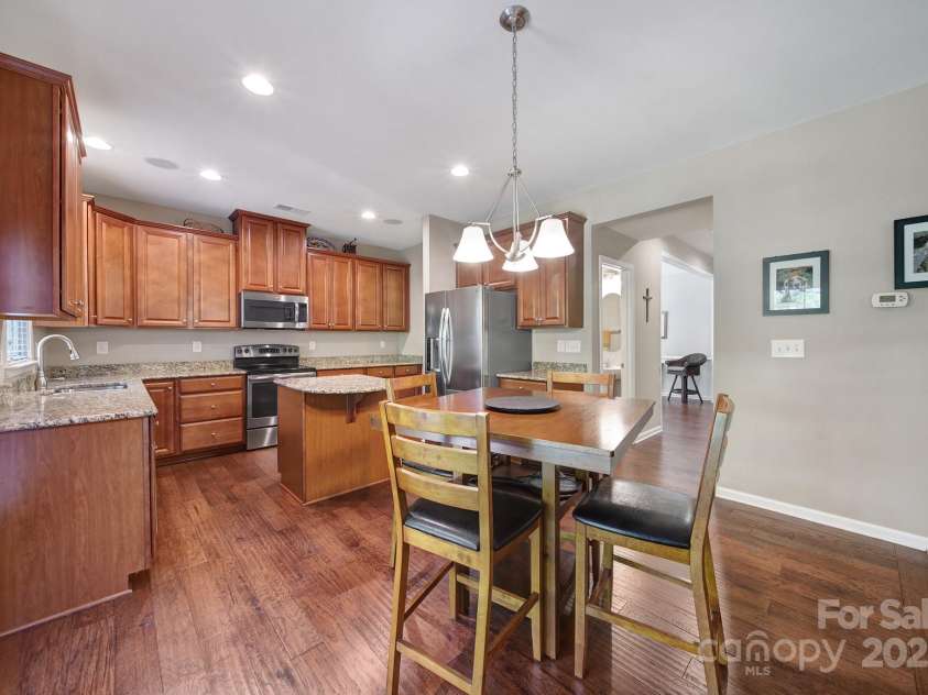 1012 Kings Bottom Drive, Fort Mill, SC 29715.  MLS# CAR4263790, YatesRealty ID 2895. 