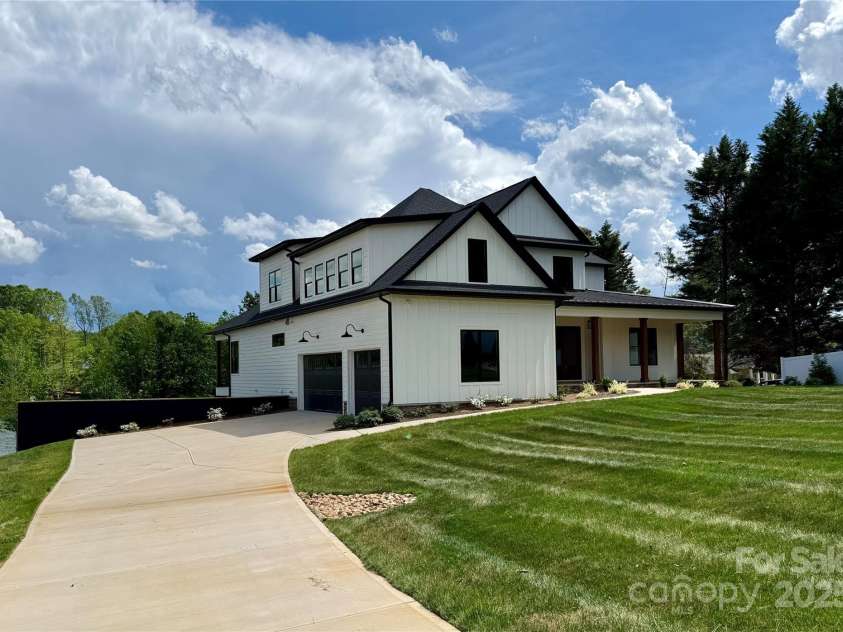 110 Emmaline Court, Troutman, NC 28166.  MLS# CAR4150553, YatesRealty ID 2895. 