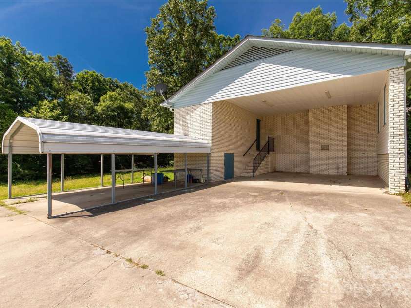 4330 Rowell Road, Lancaster, SC 29720.  MLS# CAR4269684, YatesRealty ID 28951. 