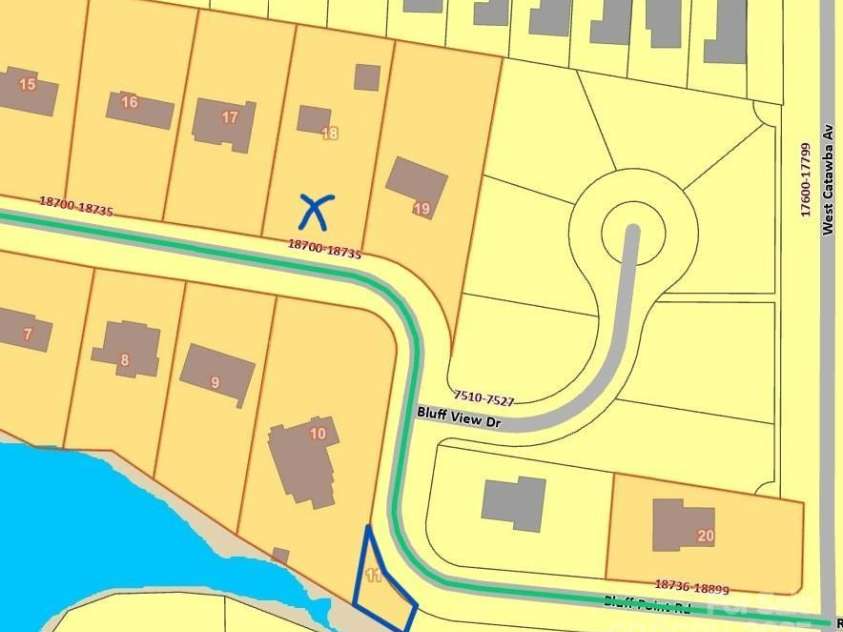 18733 Bluff Point Road, Cornelius, NC 28031.  MLS# CAR4267199, YatesRealty ID 28952. Common area for off lake Bluff Point Residents