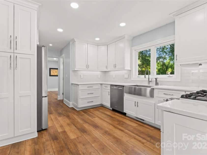 18733 Bluff Point Road, Cornelius, NC 28031.  MLS# CAR4267199, YatesRealty ID 28952. New flooring throughout