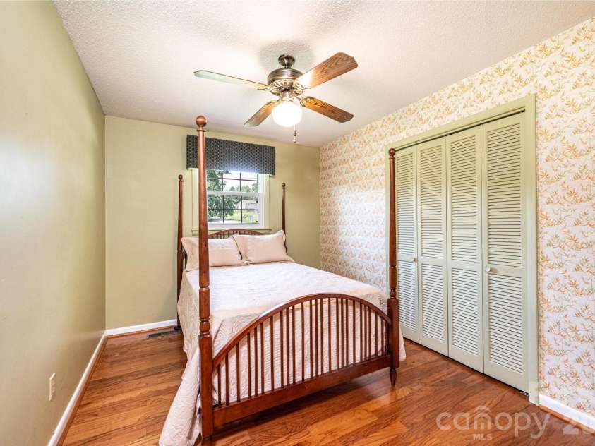 315 Shannonbrook Drive, Newton, NC 28658.  MLS# CAR4388332, YatesRealty ID 28952. Spare BR 1