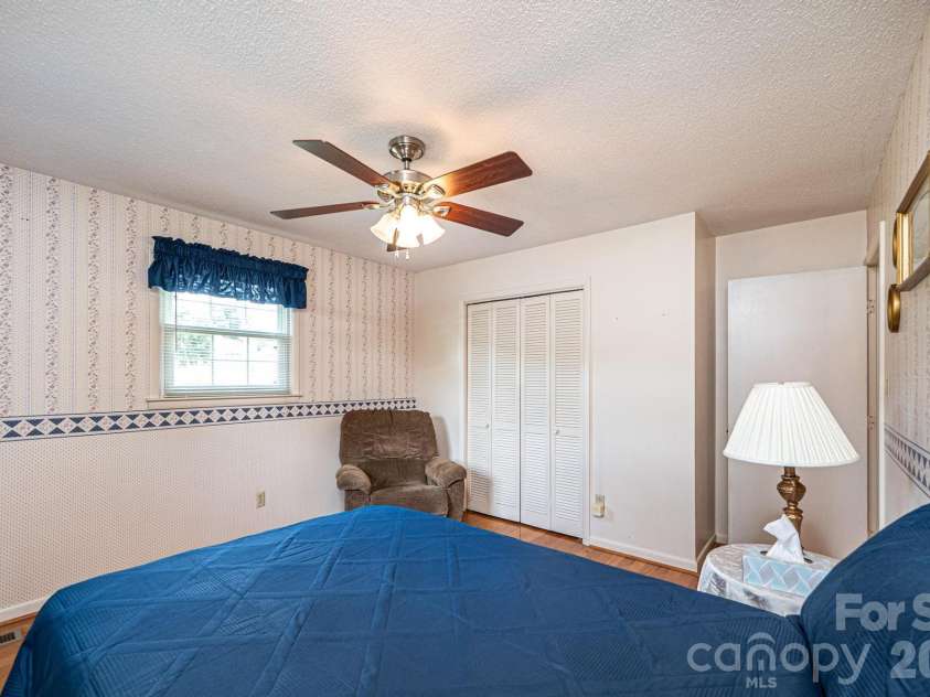 315 Shannonbrook Drive, Newton, NC 28658.  MLS# CAR4388332, YatesRealty ID 28952. Spare BR 2