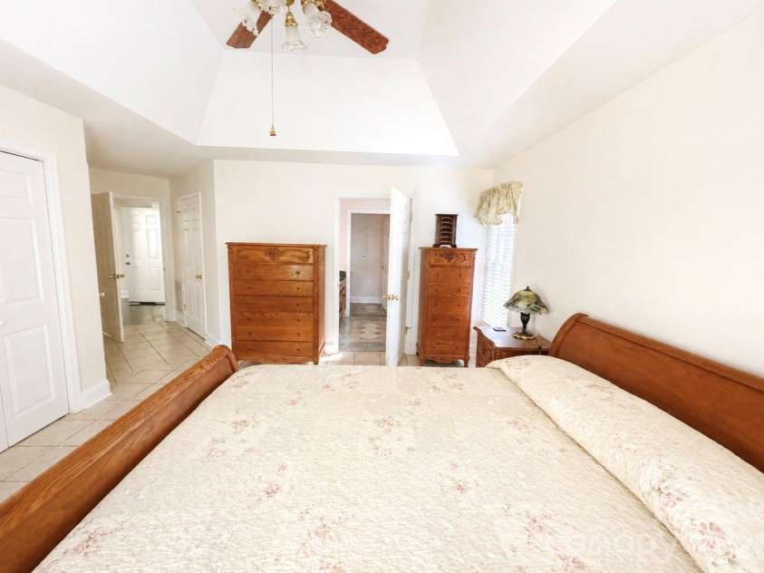 5406 Club View Drive, Concord, NC 28025.  MLS# CAR4366659, YatesRealty ID 28953. 