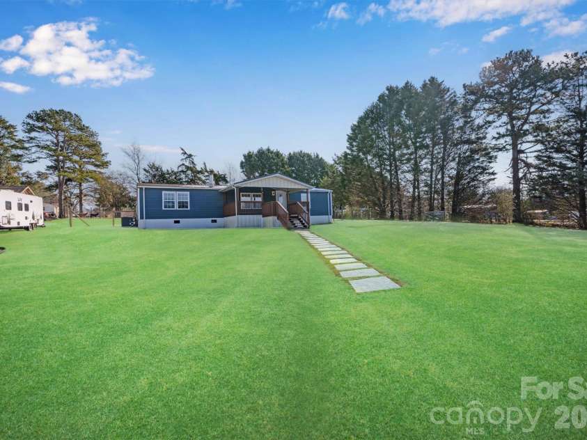 4790 Kent Street, Maiden, NC 28650.  MLS# CAR4382058, YatesRealty ID 28955. 